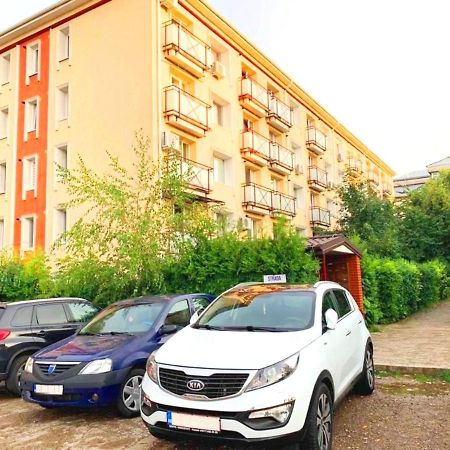 Emma Accommodation - Clean And Comfortable Apartment Iasi Exterior photo